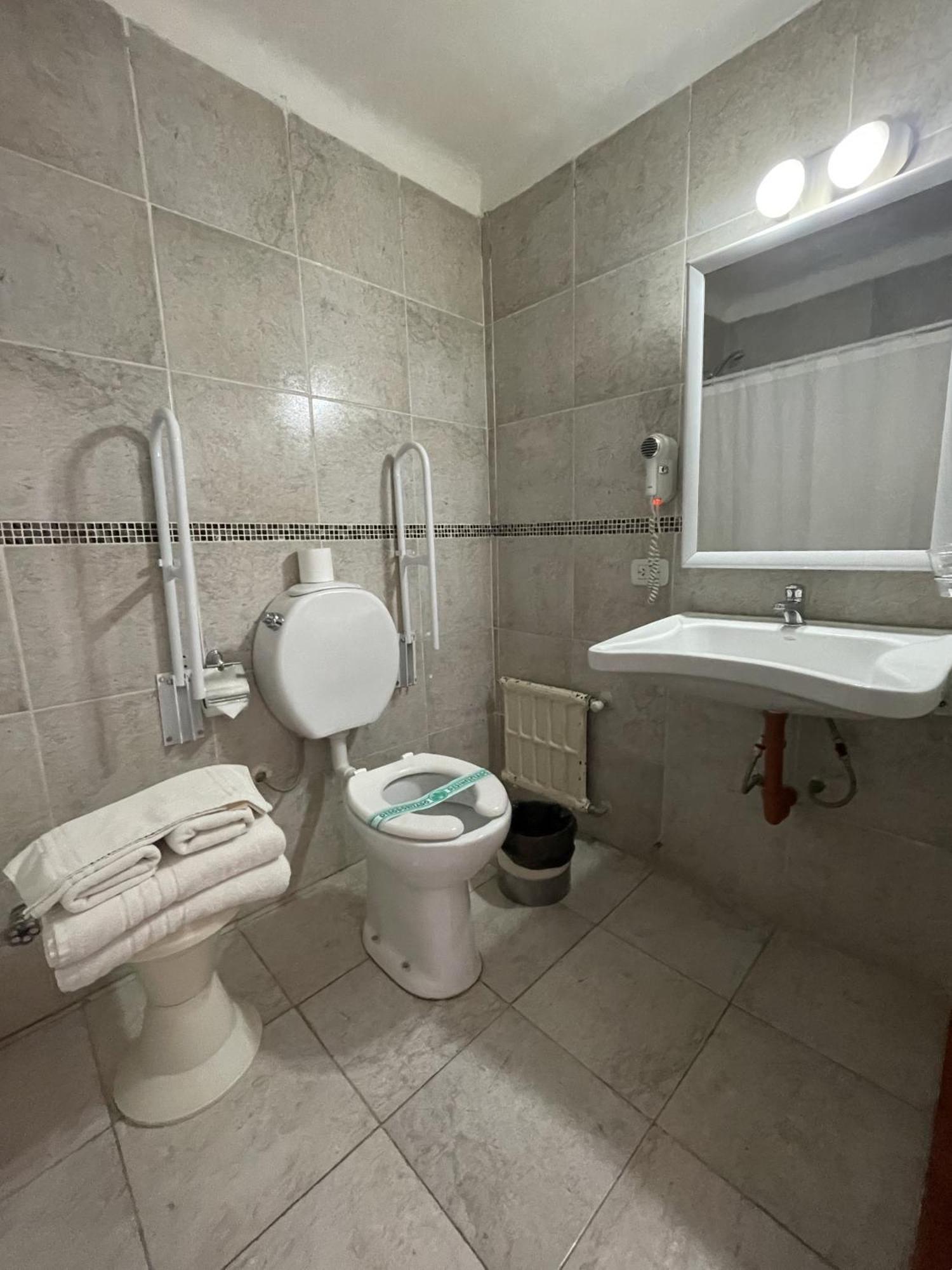Hotel Tehuelche إيسكيل الغرفة الصورة