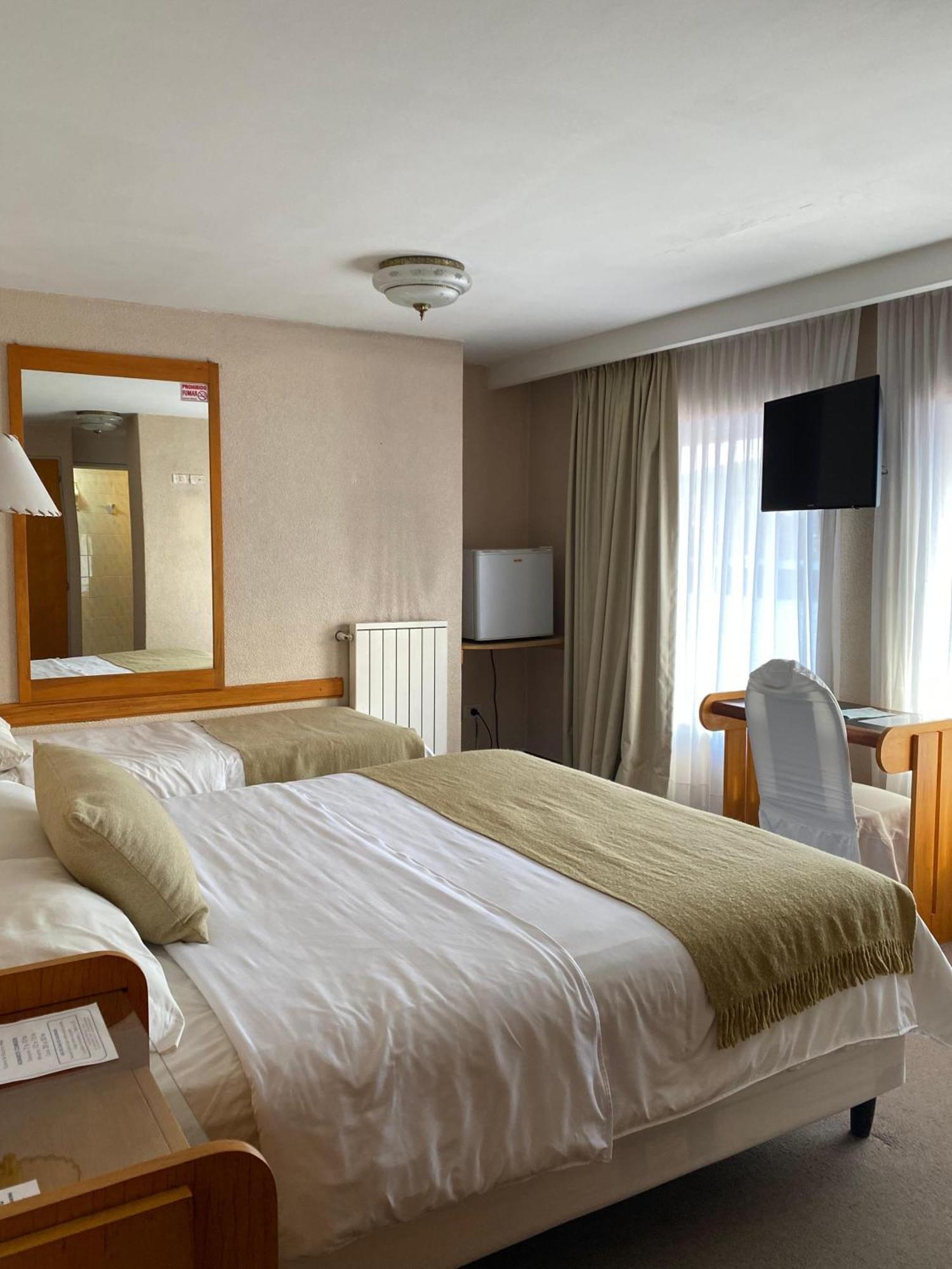 Hotel Tehuelche إيسكيل المظهر الخارجي الصورة
